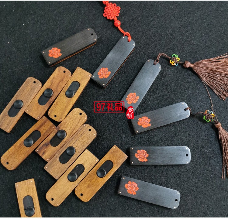 中國(guó)風(fēng)窗花創(chuàng)意U盤 鑲銀檀木推拉