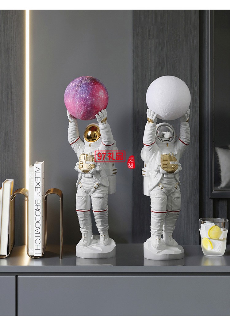 輕奢創意太空人宇航員夜燈桌面擺件