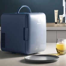 節能環保半導體技術 4L小巧容量迷你冰箱