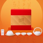 把中秋的溫柔調進香里，拆開就是滿屋團圓氣一禮盒藏盡中秋月