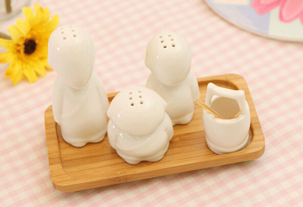 定制老員工十周年紀念品從哪些方面考慮